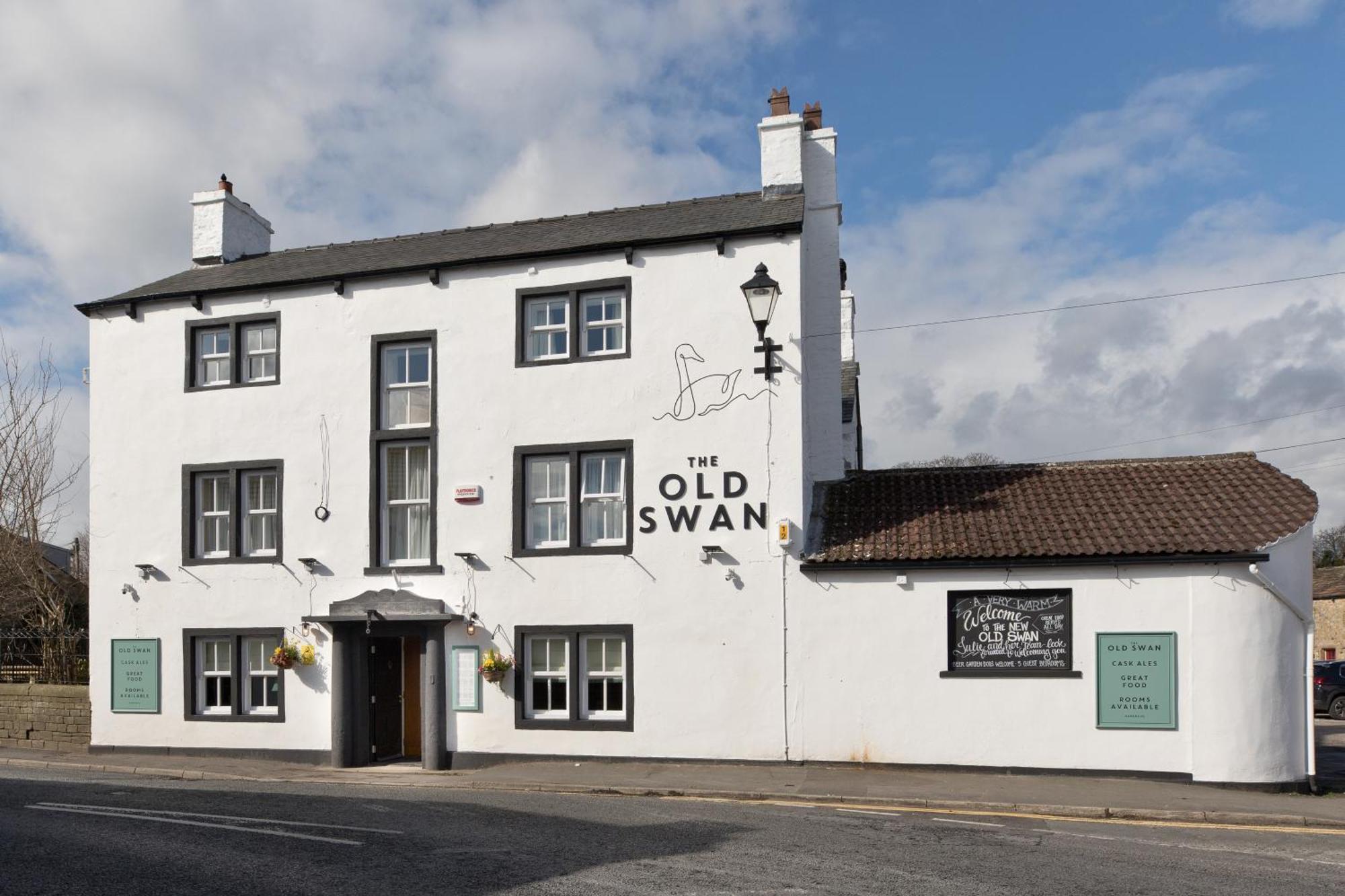 Old Swan Hotel Gargrave Kültér fotó